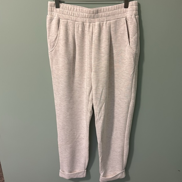 Varley “The Slim Pant” in High Rise Crop - Picture 8 of 10